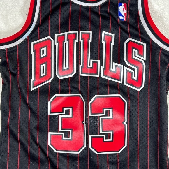 Scottie Pippen Hardwood Classics Mitchell & Ness Size Men’s Small Chicago Bulls - Picture 6 of 9
